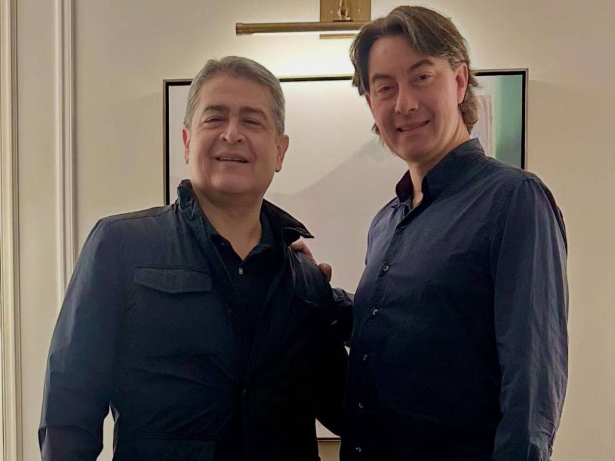 ¿Cuáles son los delitos por los que se emitió orden de captura contra Juan Orlando Hernández?