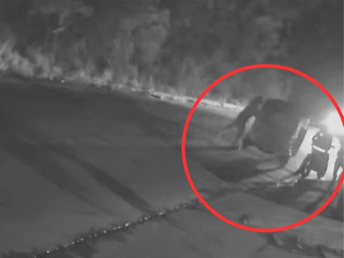 En 32 segundos y en mototaxi asaltan a un motociclista en Los Laureles