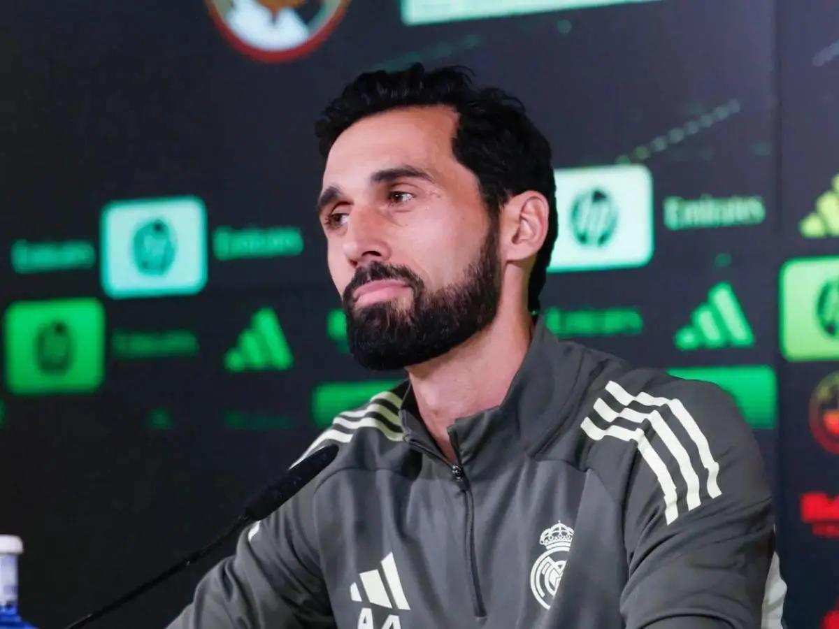 Álvaro Arbeloa no es interino en Real Madrid; salario y tuvo que aceptar fichaje que Xabi no quiso