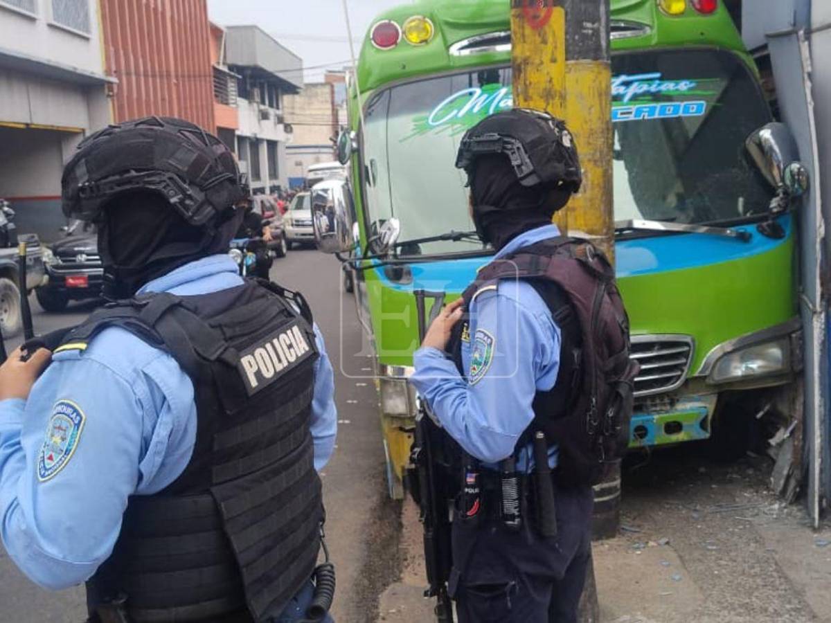 Intentaron huir para salvar sus vidas: así ocurrió el atentado que dejo un conductor de bus asesinado y herido al cobrador