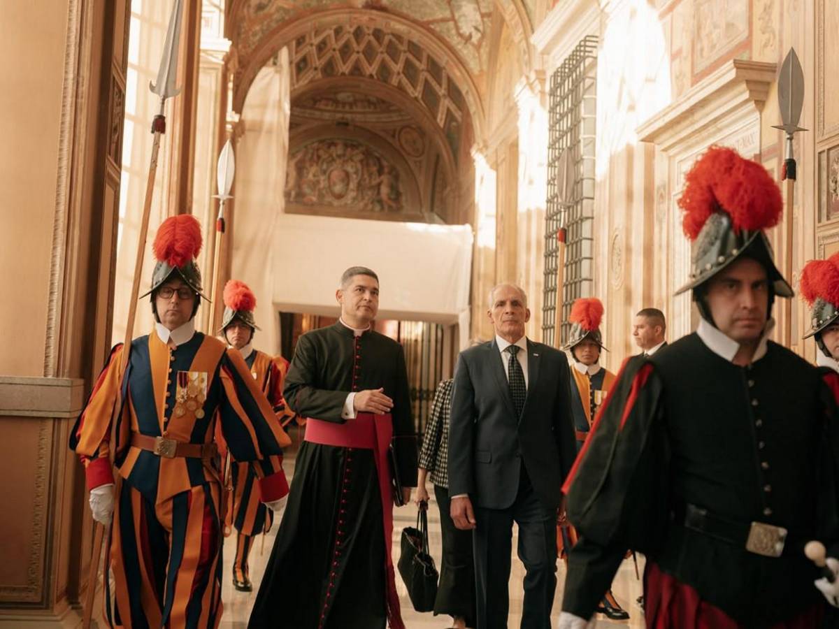 Reunión con diáspora y acuerdos con el Vaticano: la visita de Nasry Asfura a Italia en imágenes