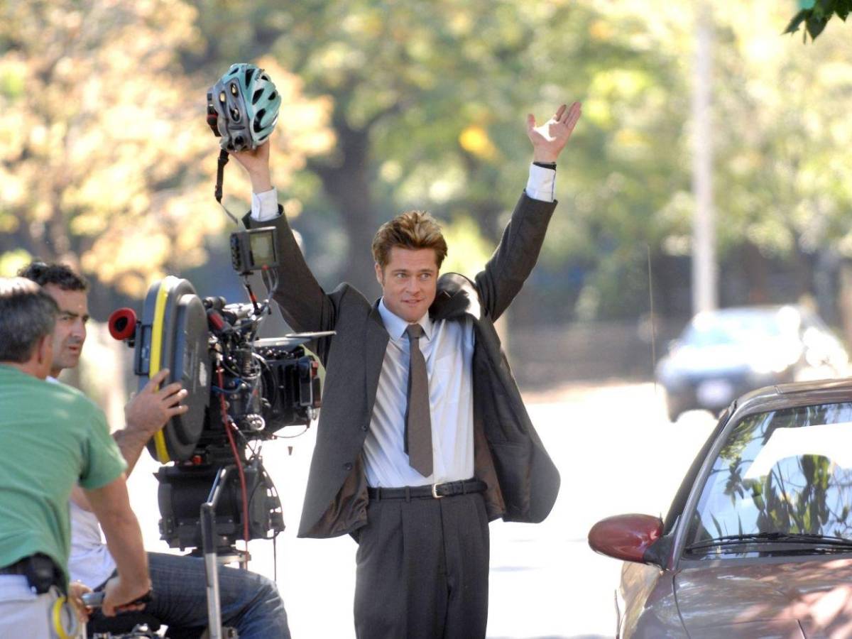 Mujer creyó tener una relación con Brad Pitt y fue a esperarlo al aeropuerto