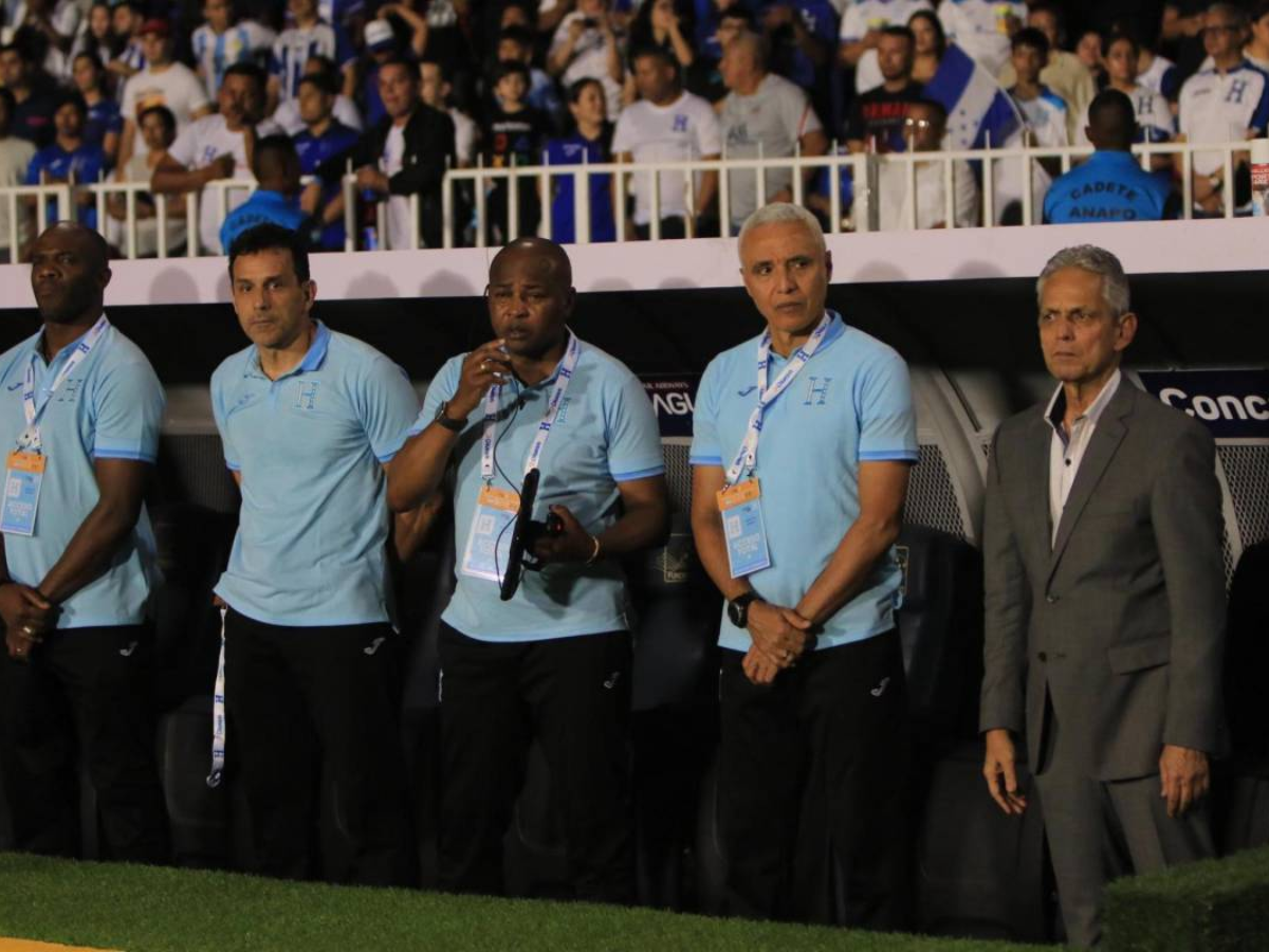 Alexis Mendoza es la mano derecho de Reinaldo Rueda en Honduras.