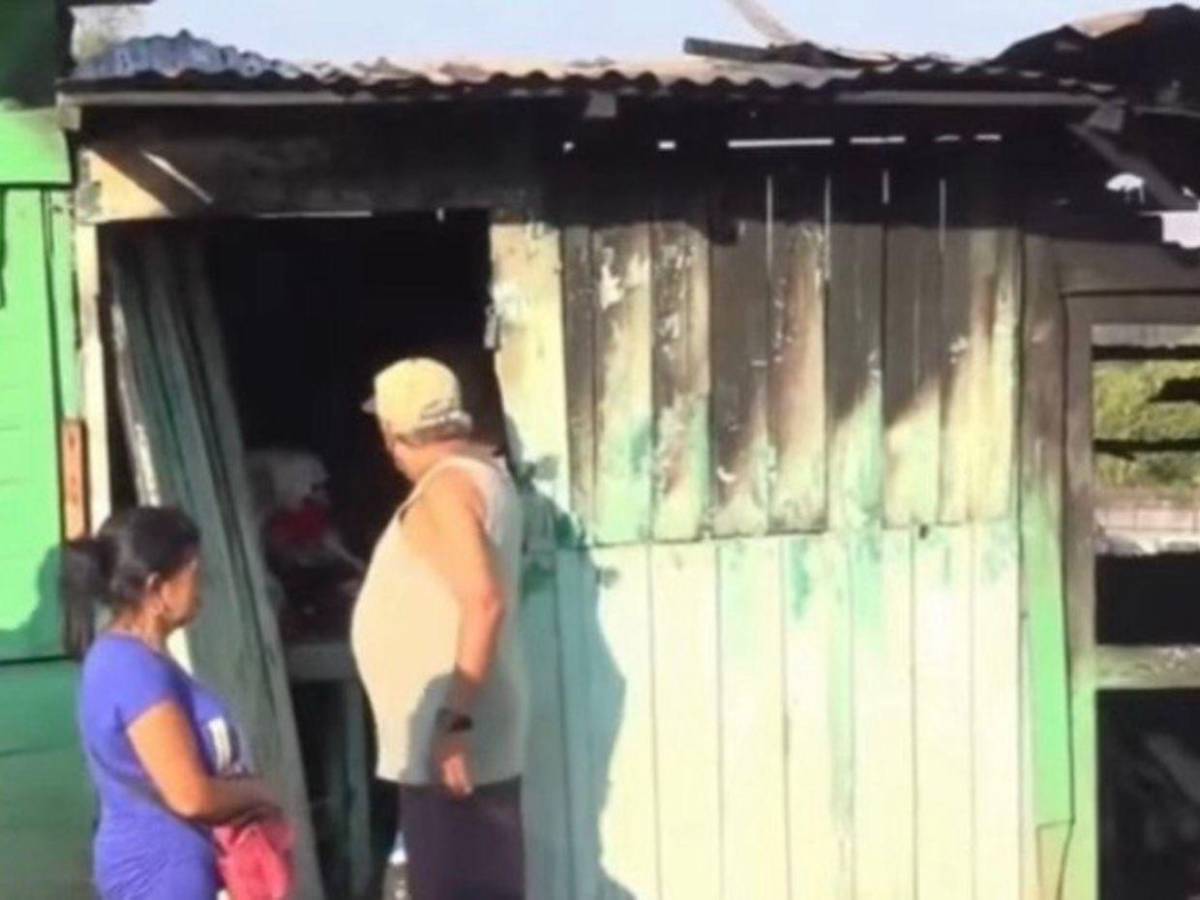 “Le metieron fuego: incendio arrasa con 15 negocios en la Nueva Suyapa, Tegucigalpa