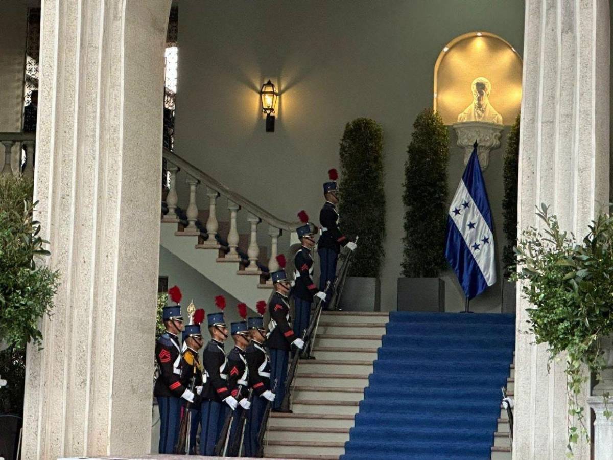EN FOTOS: Con el acto de izamiento, Honduras conmemora el Día de la Bandera este 1 de septiembre