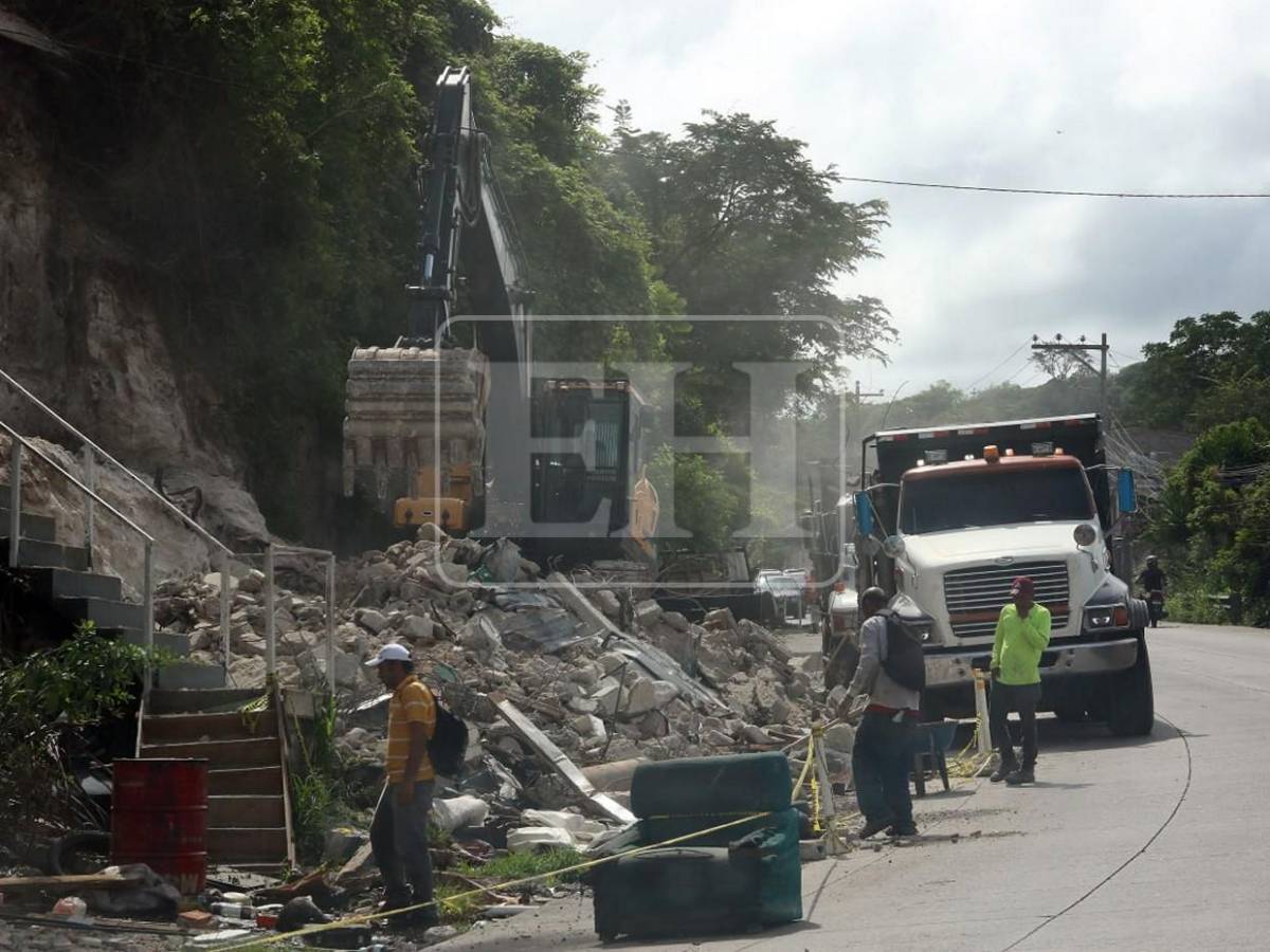 Así avanza demolición de viviendas en salida al sur para ampliación de carretera