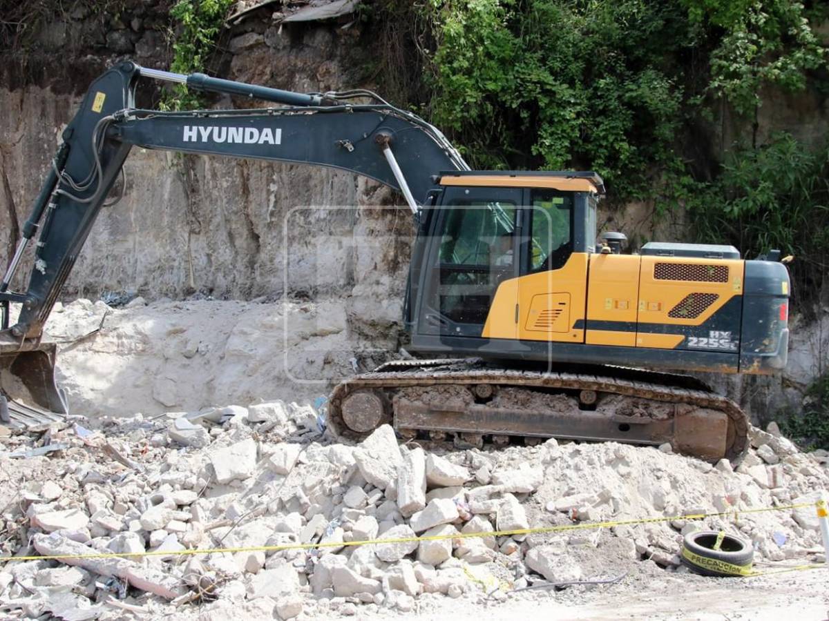 Así avanza demolición de viviendas en salida al sur para ampliación de carretera