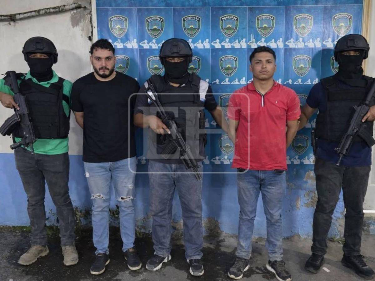 Bajo la lluvia y entre lágrimas despiden a Valeria Alvarado en El Progreso