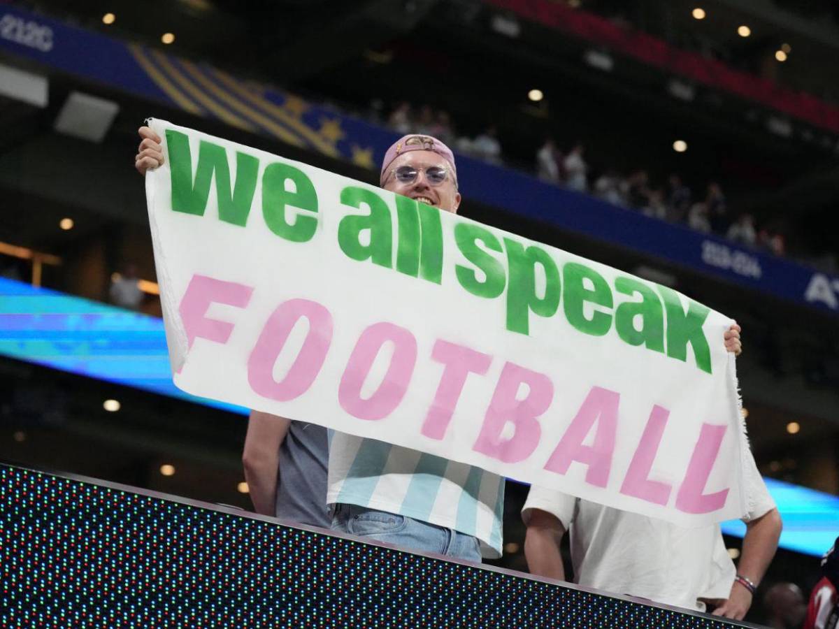 Polémica en la previa: el irrespeto de la afición de Argentina al himno de Inglaterra