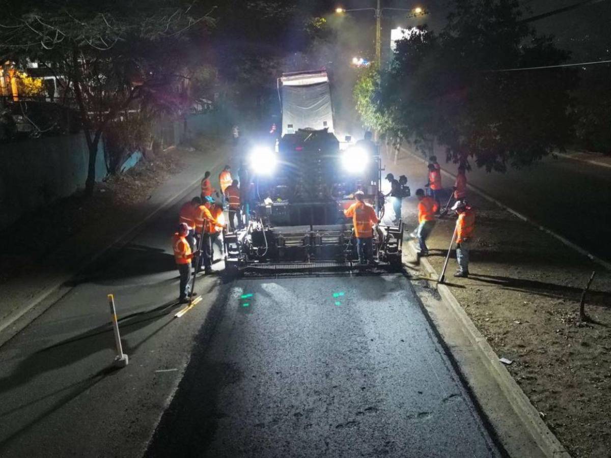 Se agiliza reconstrucción nocturna del Fuerzas Armadas con los “dragones”