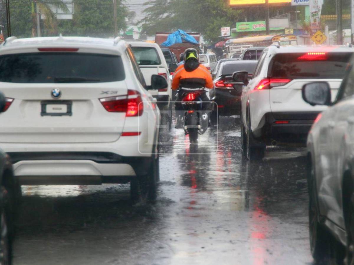 Hasta 80 milímetros de lluvia este domingo: estos departamentos serán afectados por la vaguada