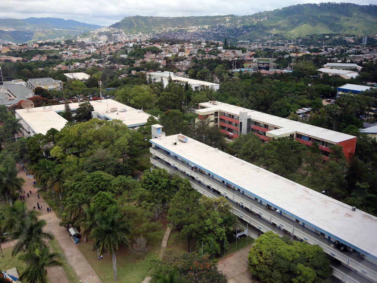 Computadoras, vehículos y mobiliario: las recientes inversiones en la UNAH Computadoras, vehículos y mobiliario: las recientes inversiones en la UNAH