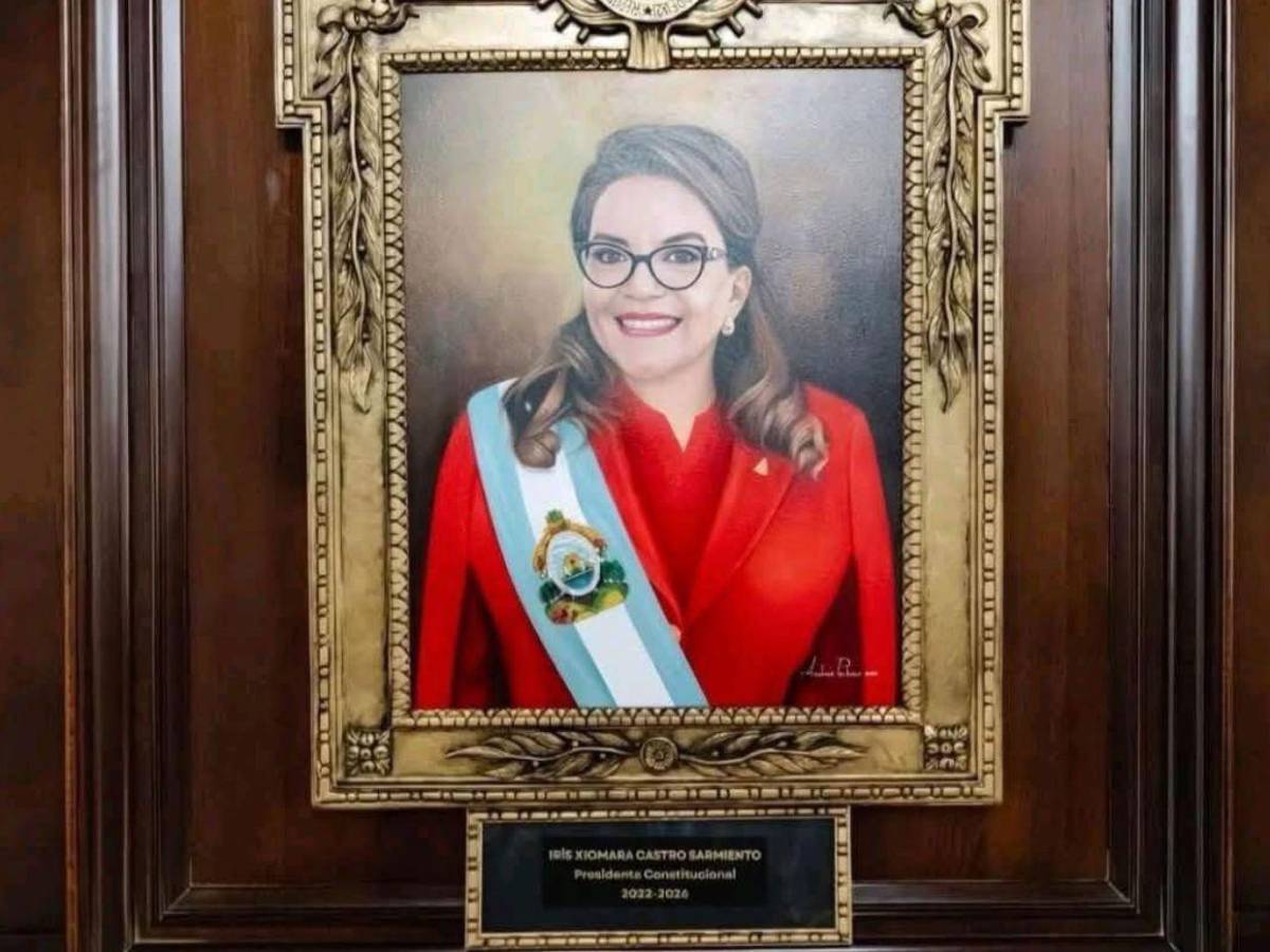 ¿Es cierto que quitaron el cuadro de Xiomara Castro de Casa Presidencial?
