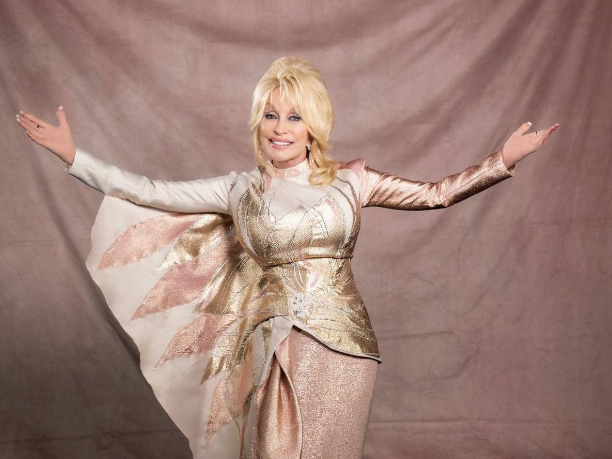 Dolly Parton cumple 80 años: entre el éxito, la salud y un legado solidario