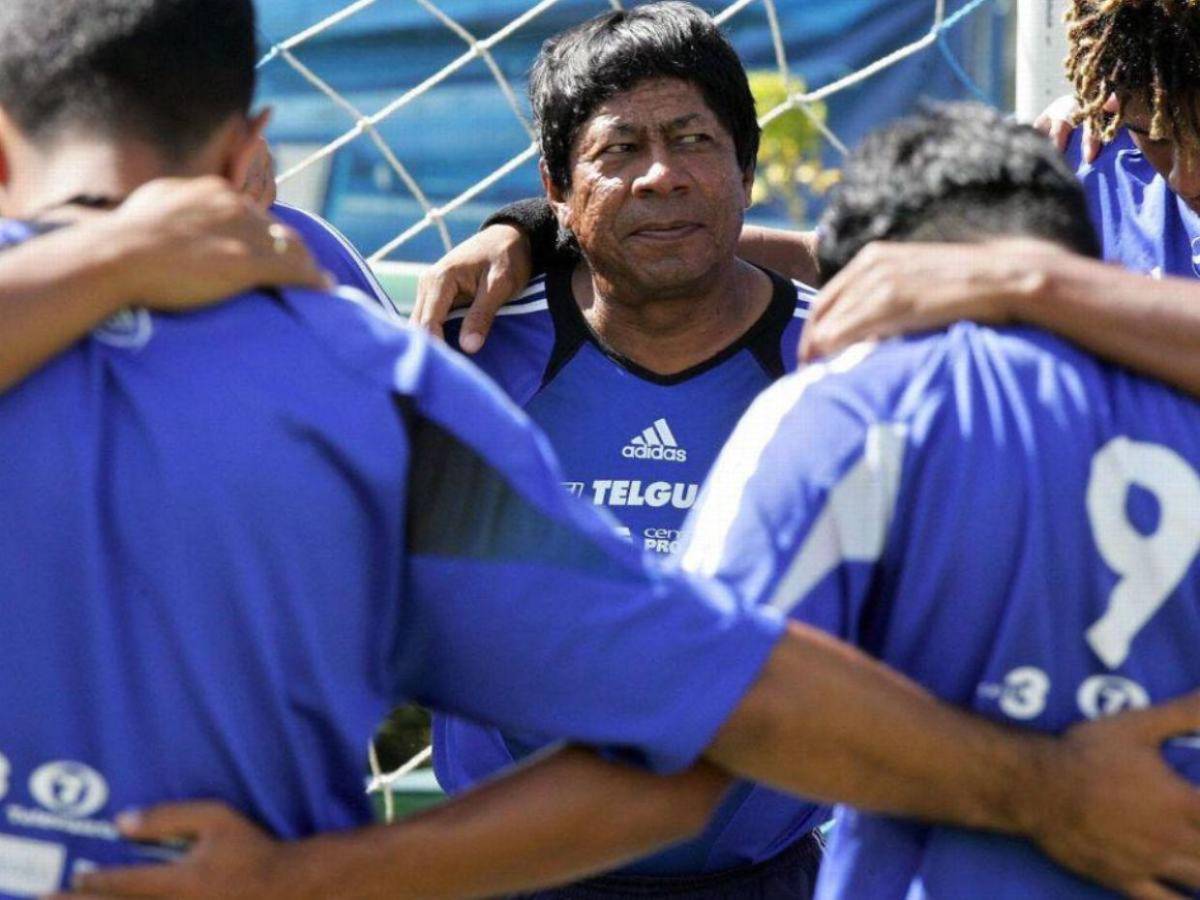 Hoy cumple 70 años “Primitivo” Maradiaga, ícono del Motagua: Un repaso de su carrera