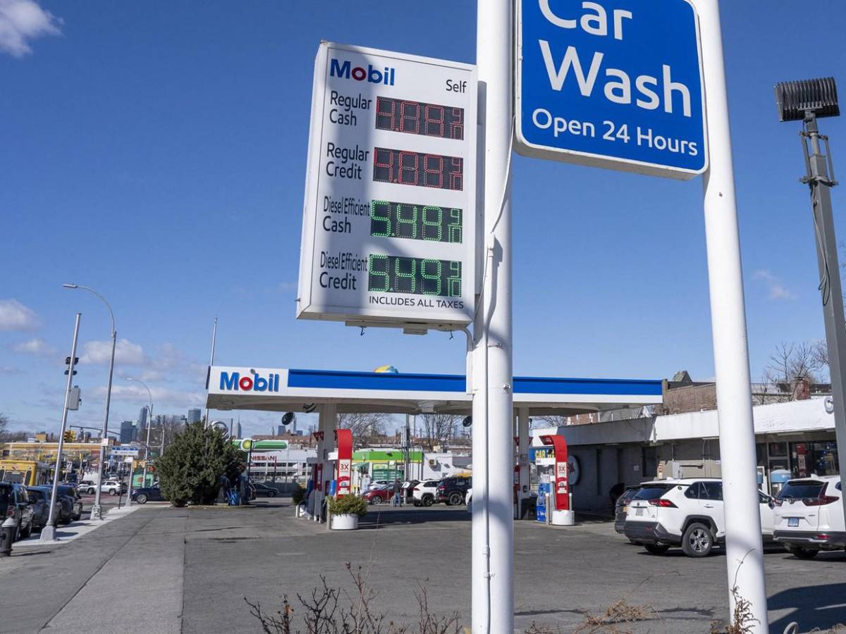 Estados Unidos enfrenta alza histórica en precios del diésel