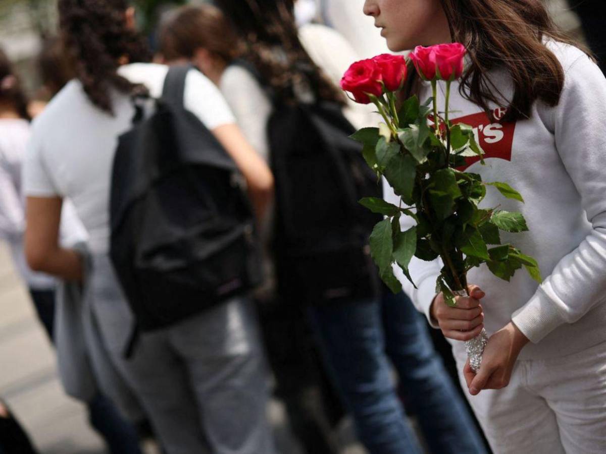 Adolescente que apuñaló a su única amiga en Francia tenía fascinación por Hitler