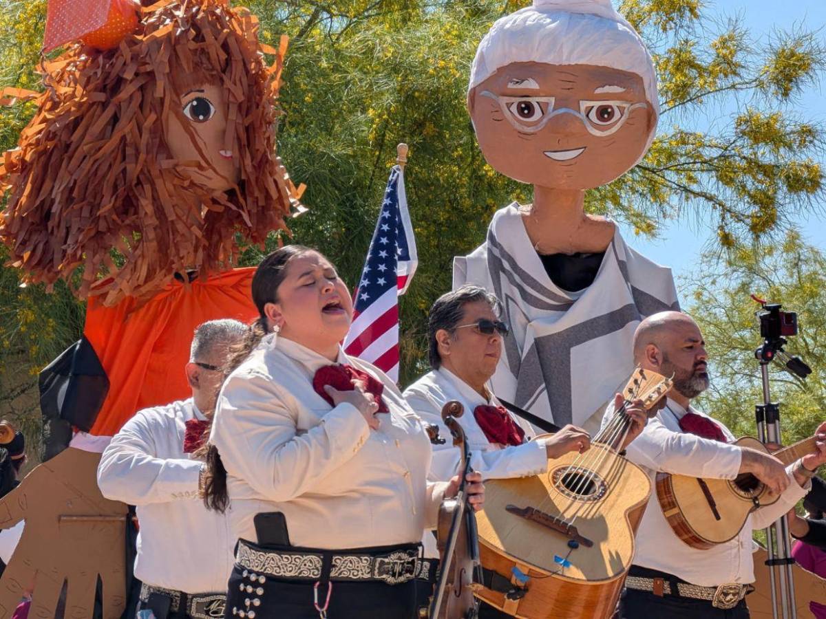 Día de la Madre en la frontera: sin abrazos pero con resistencia en Ciudad Juárez y El Paso