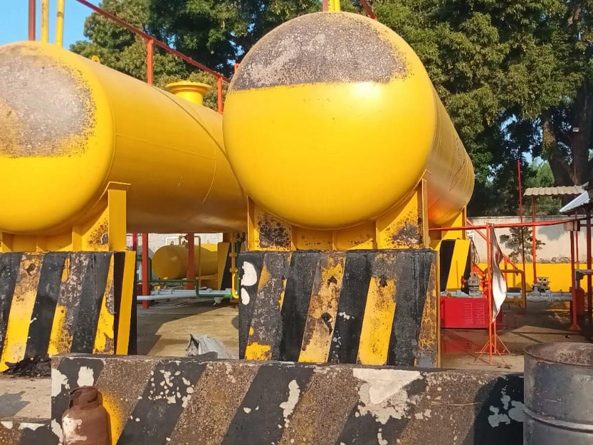 Tres personas con graves quemaduras tras explosión de planta de gas en Atlántida