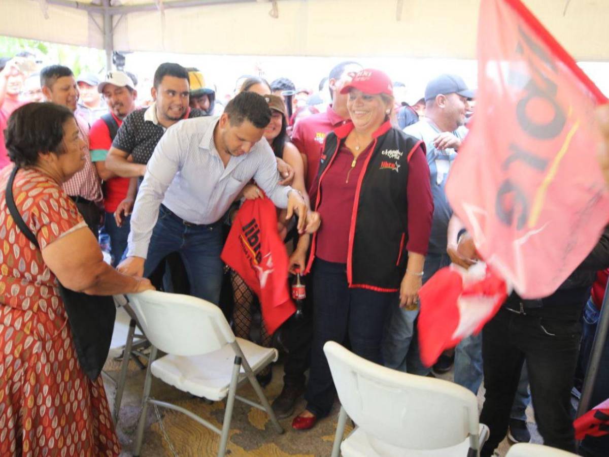 ¿Y el checazo? y diputado lanza agua: el caos en el Congreso Nacional