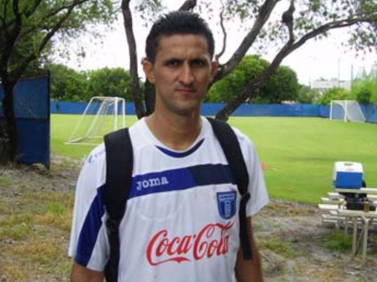Exjugador de la Selección de Honduras sale adelante en EE UU con la construcción y el fútbol