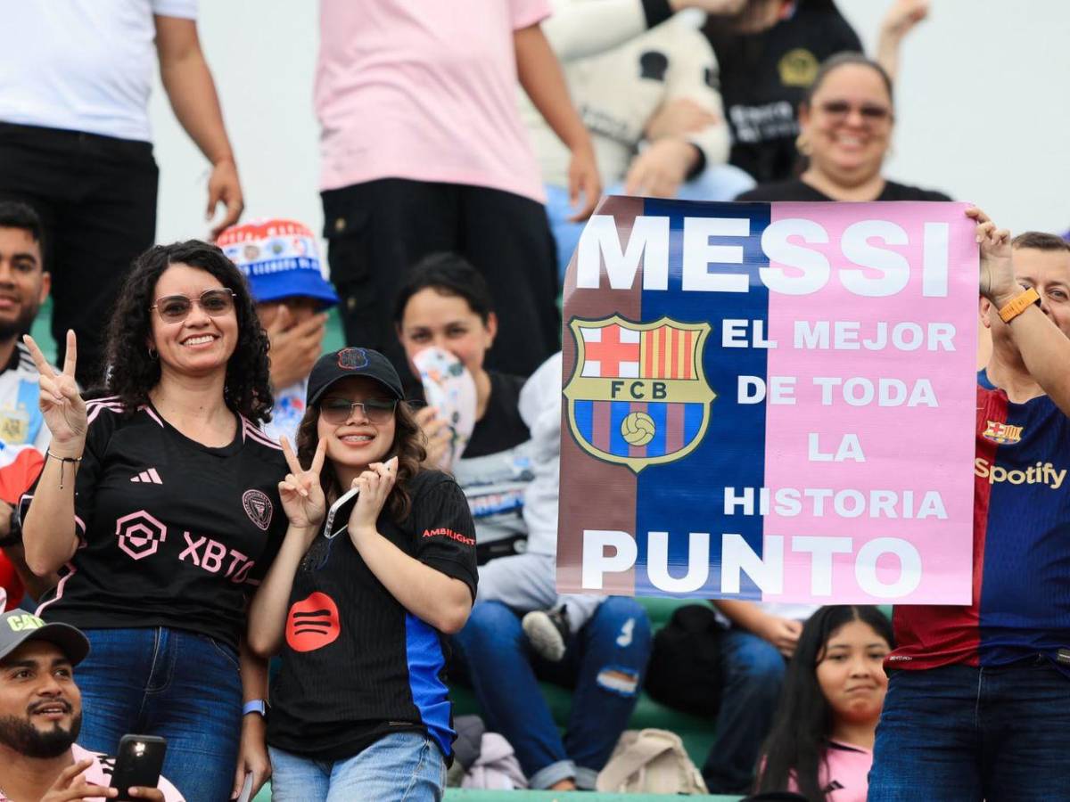 Derroche de bellezas en el Olímpico de SPS durante el partido del Inter Miami y Olimpia Derroche de bellezas en el Olímpico de SPS durante el partido del Inter Miami y Olimpia