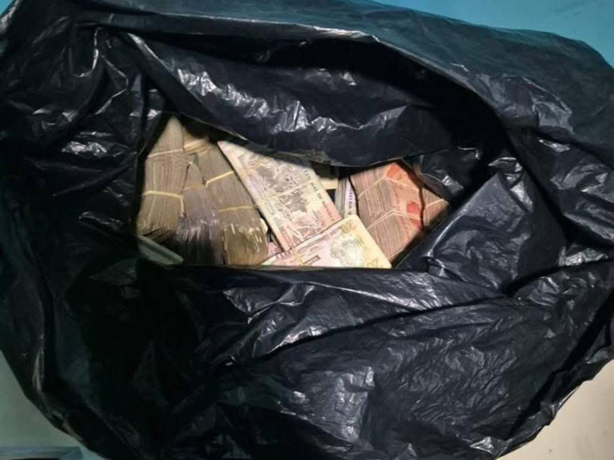 Un mar de personas reclama hoy su dinero ante Inversiones Koriun en Choloma