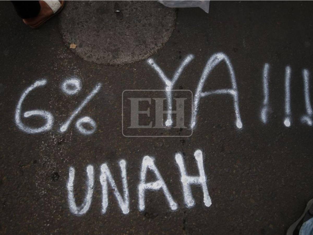 Gas lacrimógeno y piedras: distubios frente al CN tras protesta de estudiantes de la UNAH