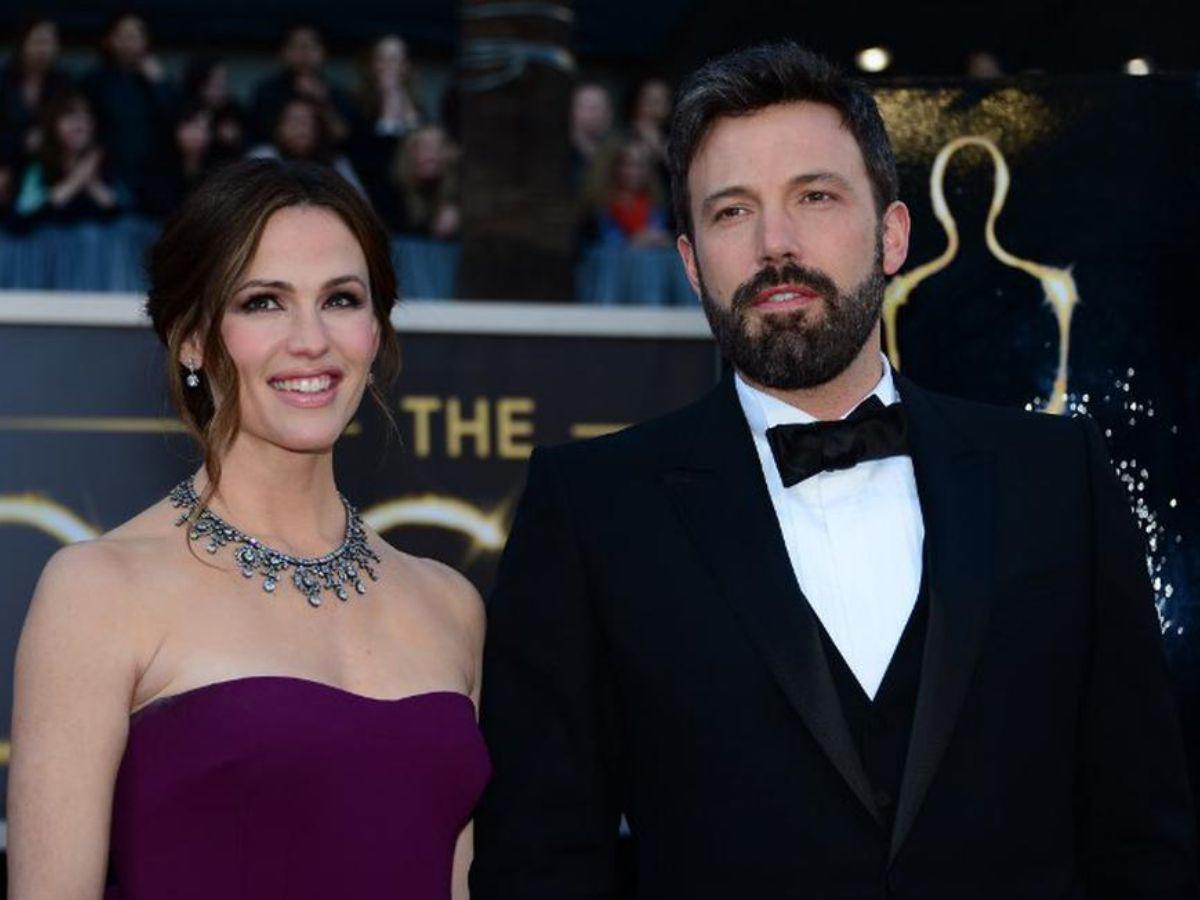 Captan a Ben Affleck en un cariñoso momento junto a su ex, Jennifer Garner