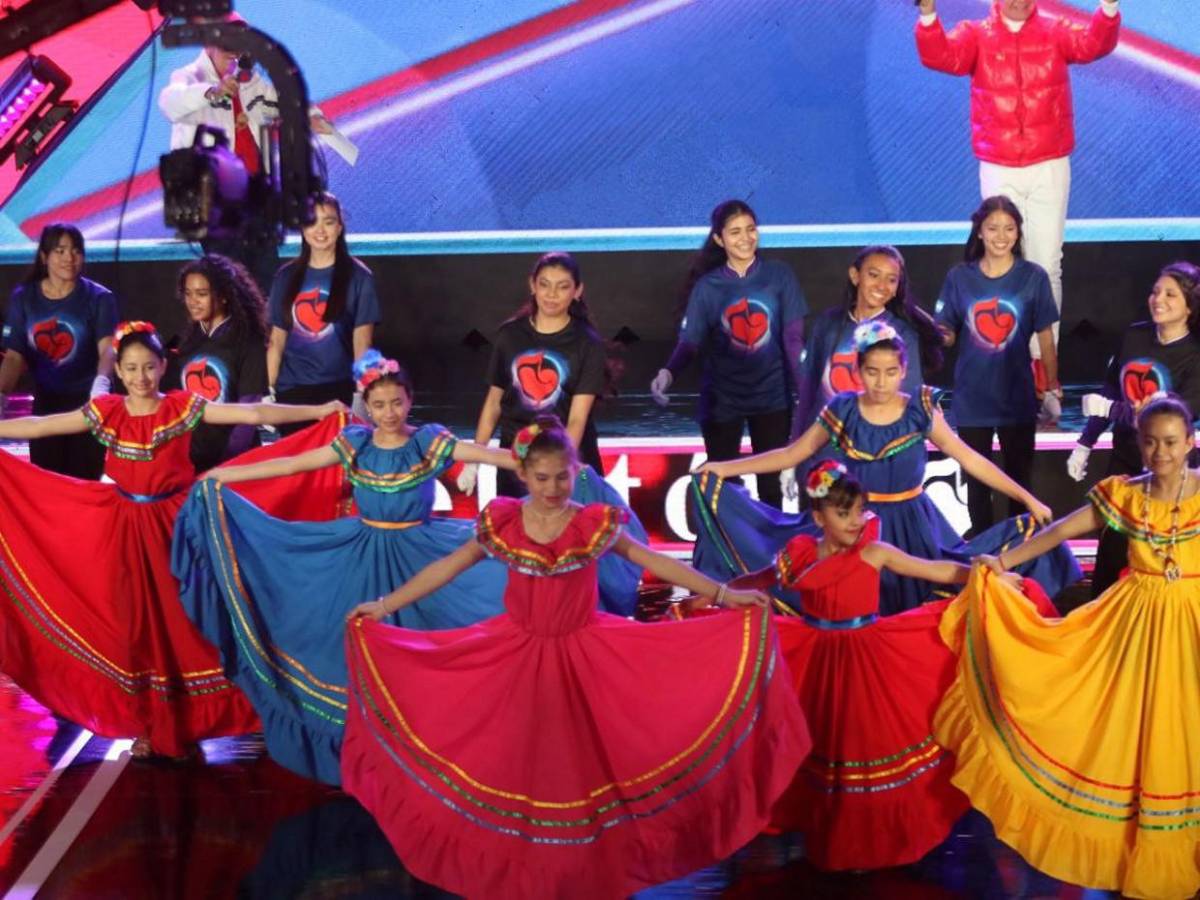 Artistas que engalanan jornada de amor en Teletón 2024