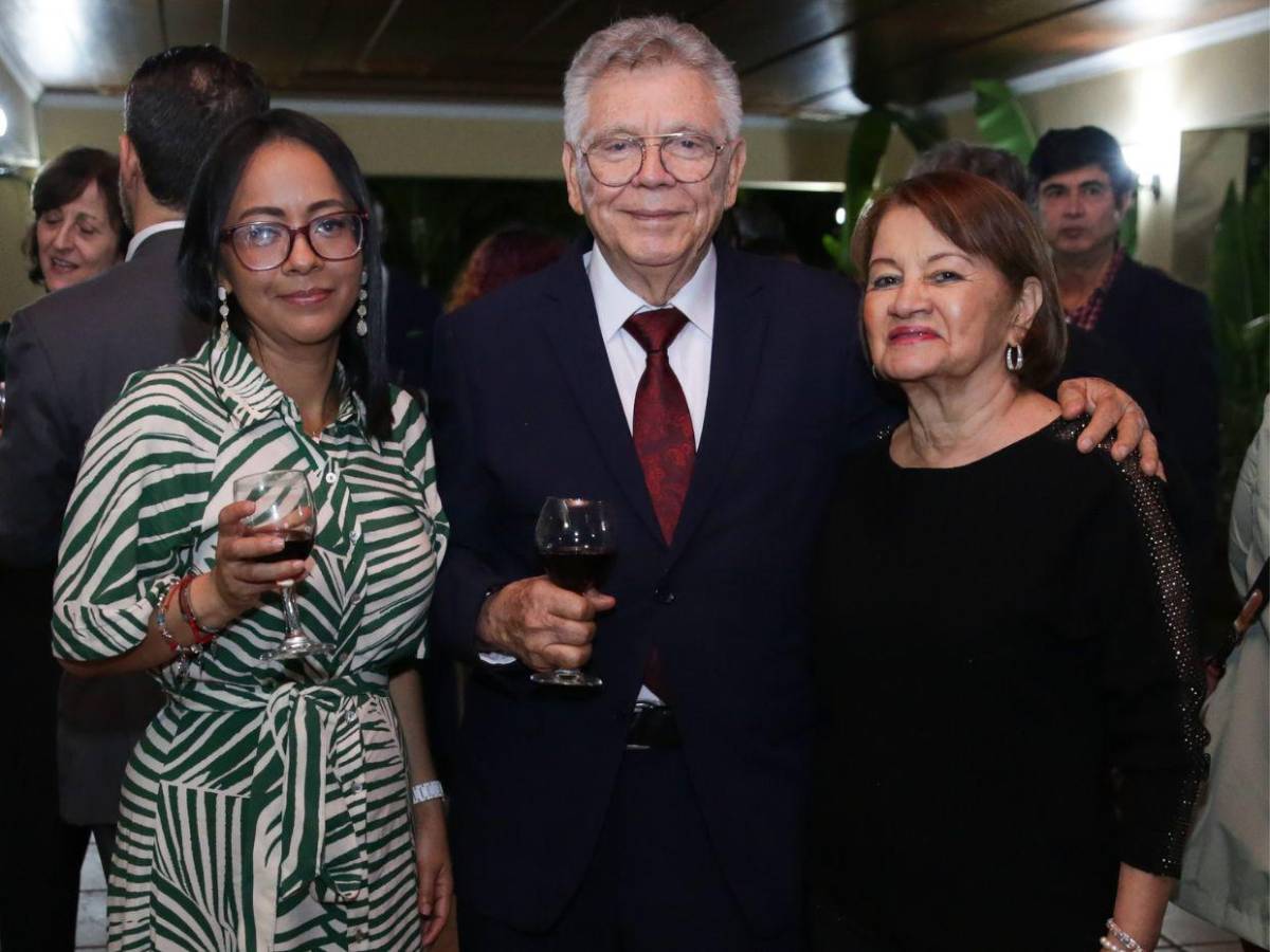 Reconocimiento a cinco años de gestión de José Carlos Balaguer en el CCET