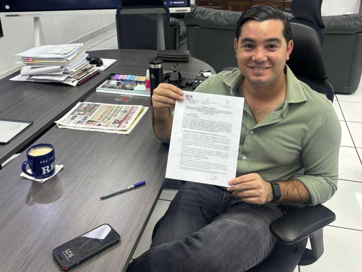 “Salió defensor de los cachurecos”: periodista acusa a Octavio Pineda