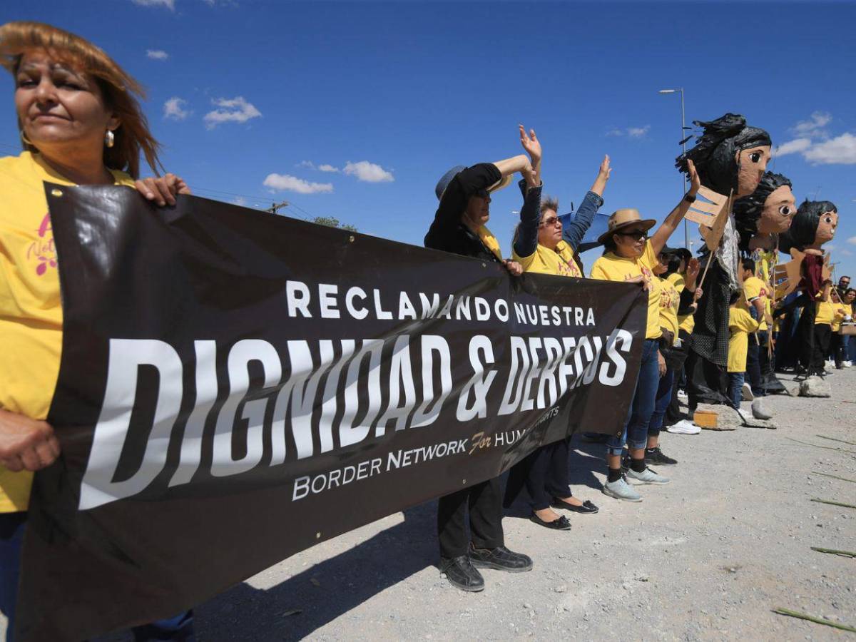 Día de la Madre en la frontera: sin abrazos pero con resistencia en Ciudad Juárez y El Paso