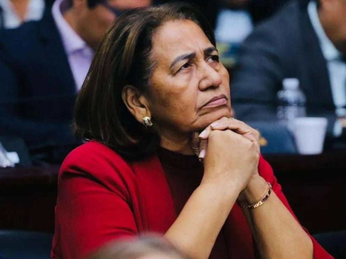 ¿Quién es Melbi Ortiz, la única diputada de Libre que apoyó a Tomás Zambrano?