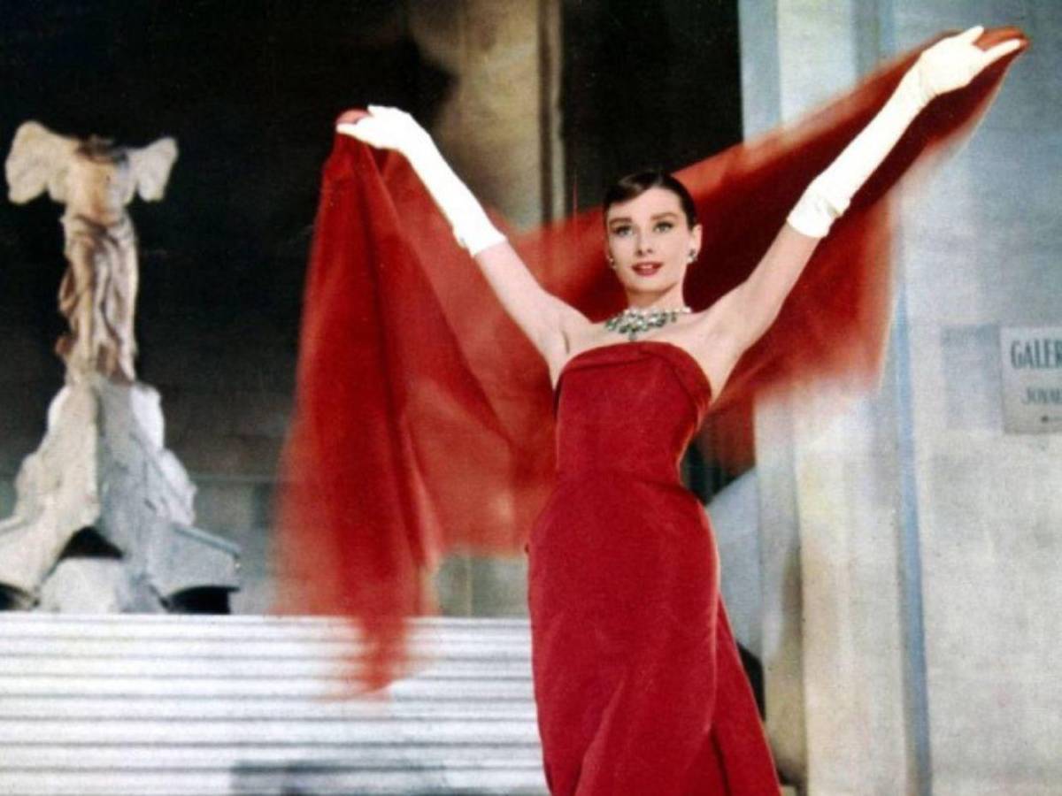 Lily Collins interpretará a Audrey Hepburn en película