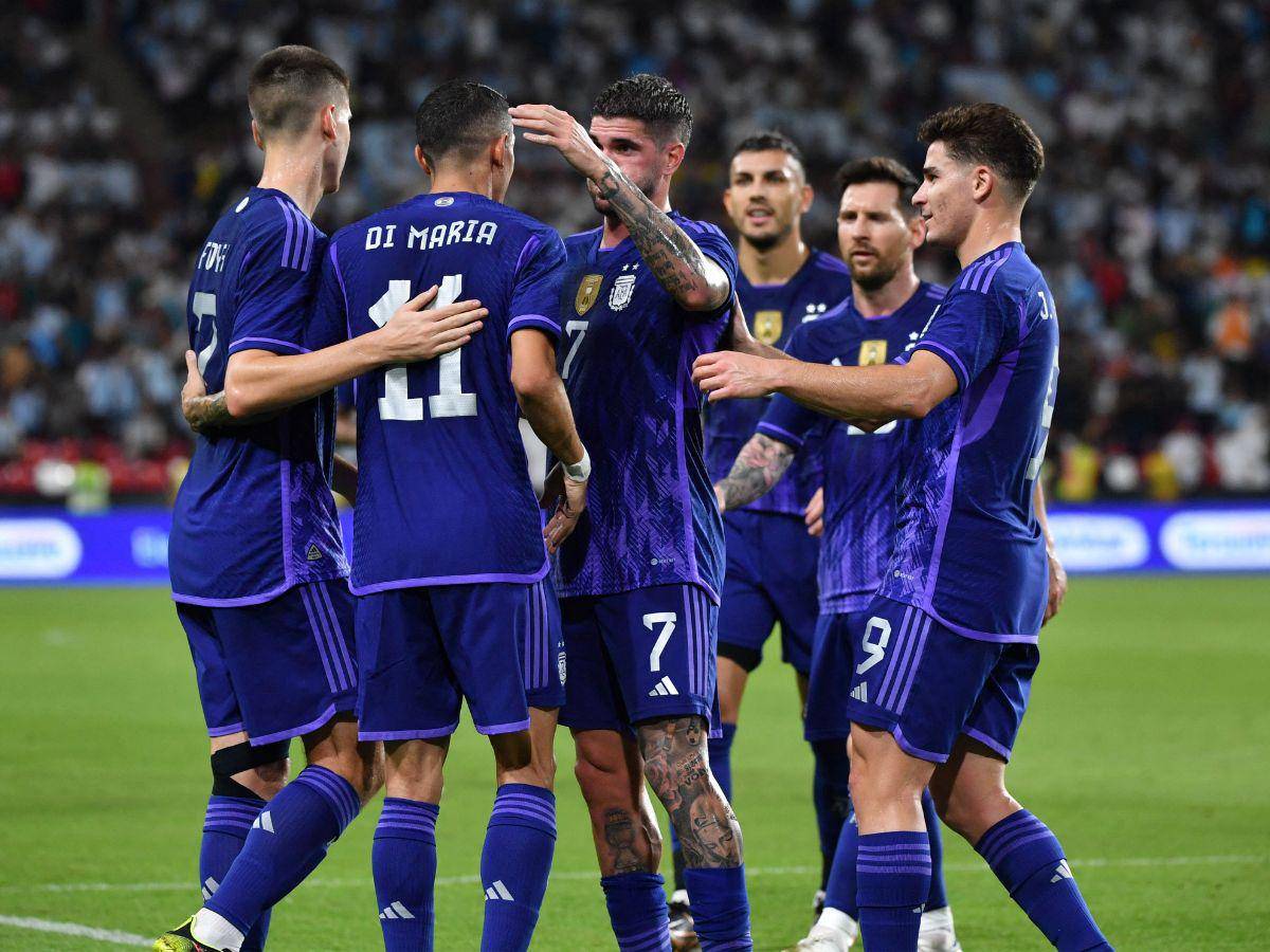 Argentina se reporta lista para el Mundial tras golear 5-0 a Emiratos Árabes Unidos