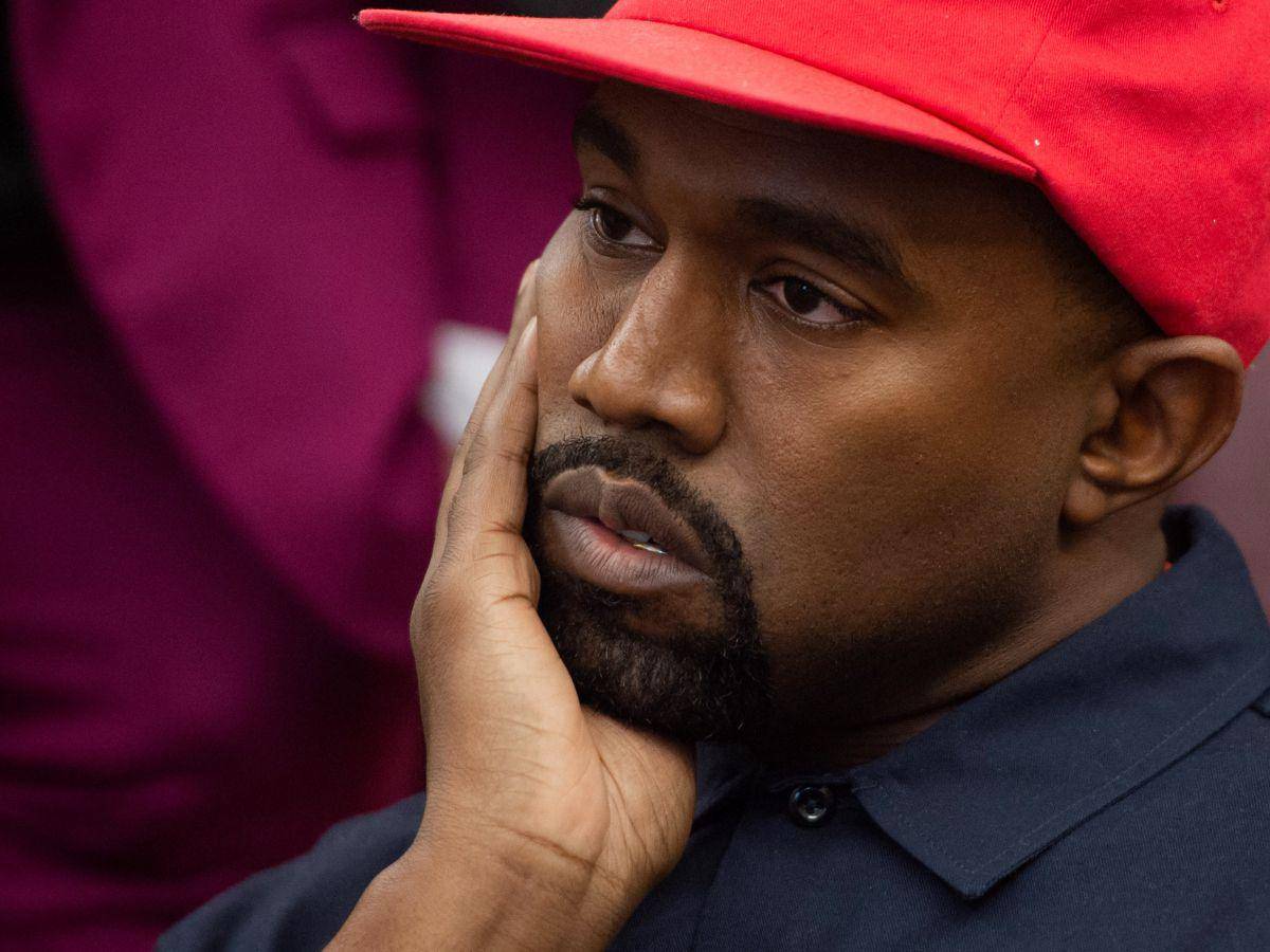 Investigarán denuncia sobre comportamiento de Kanye West con sus exempleados
