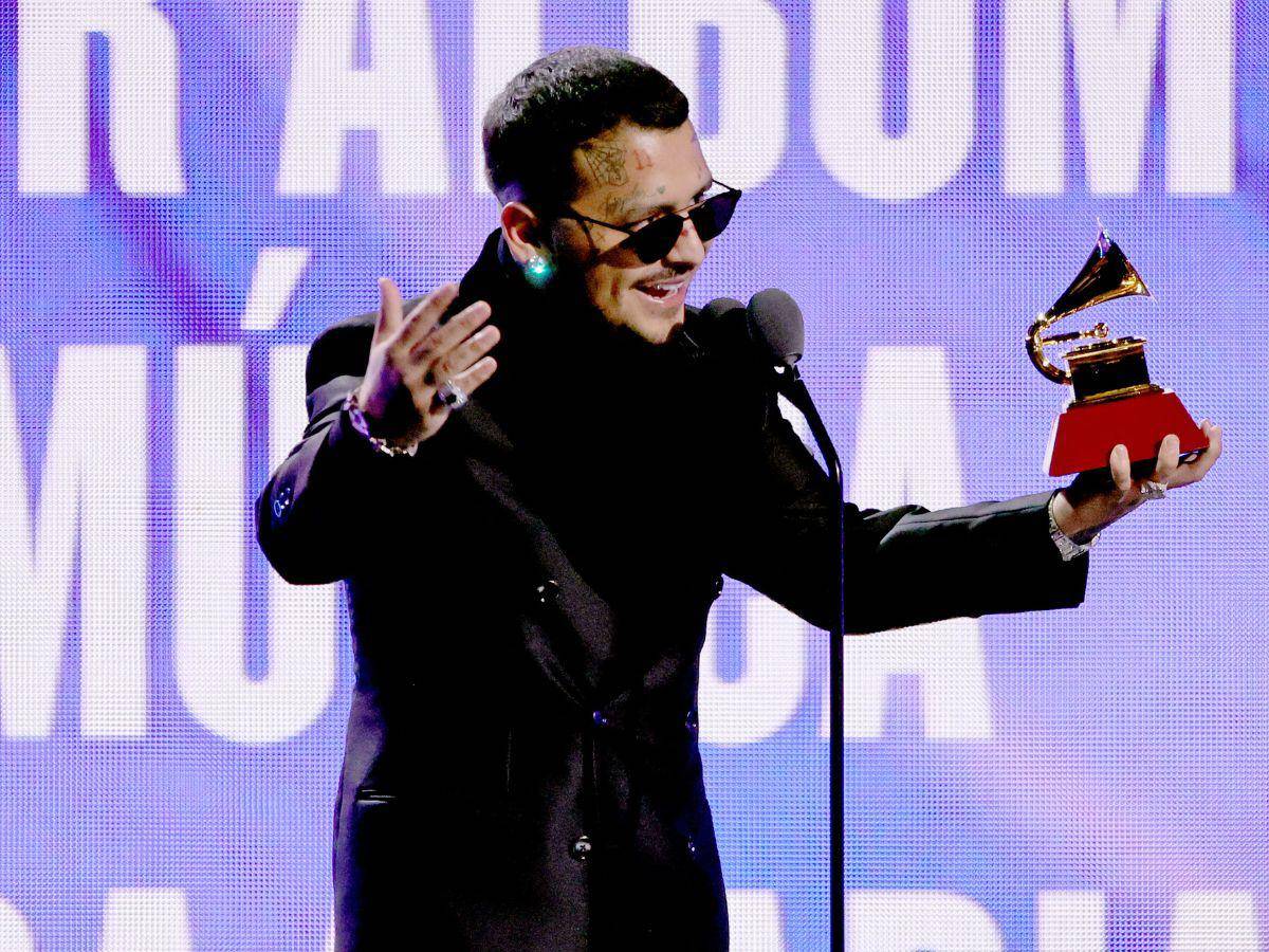 “A mi amor, Julieta”, el mensaje de Christian Nodal a Cazzu tras ganar un Latin Grammy