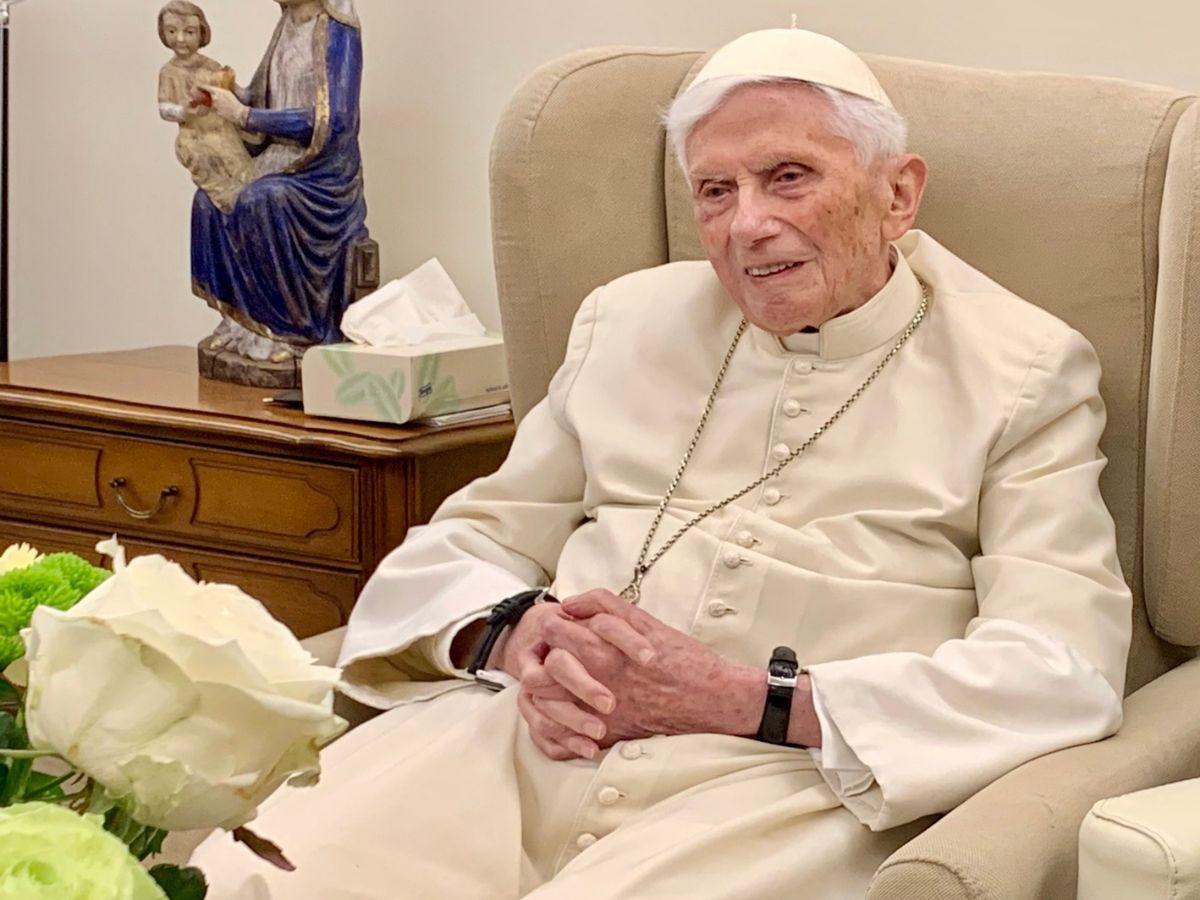 Muere el papa emérito Benedicto XVI a los 95 años