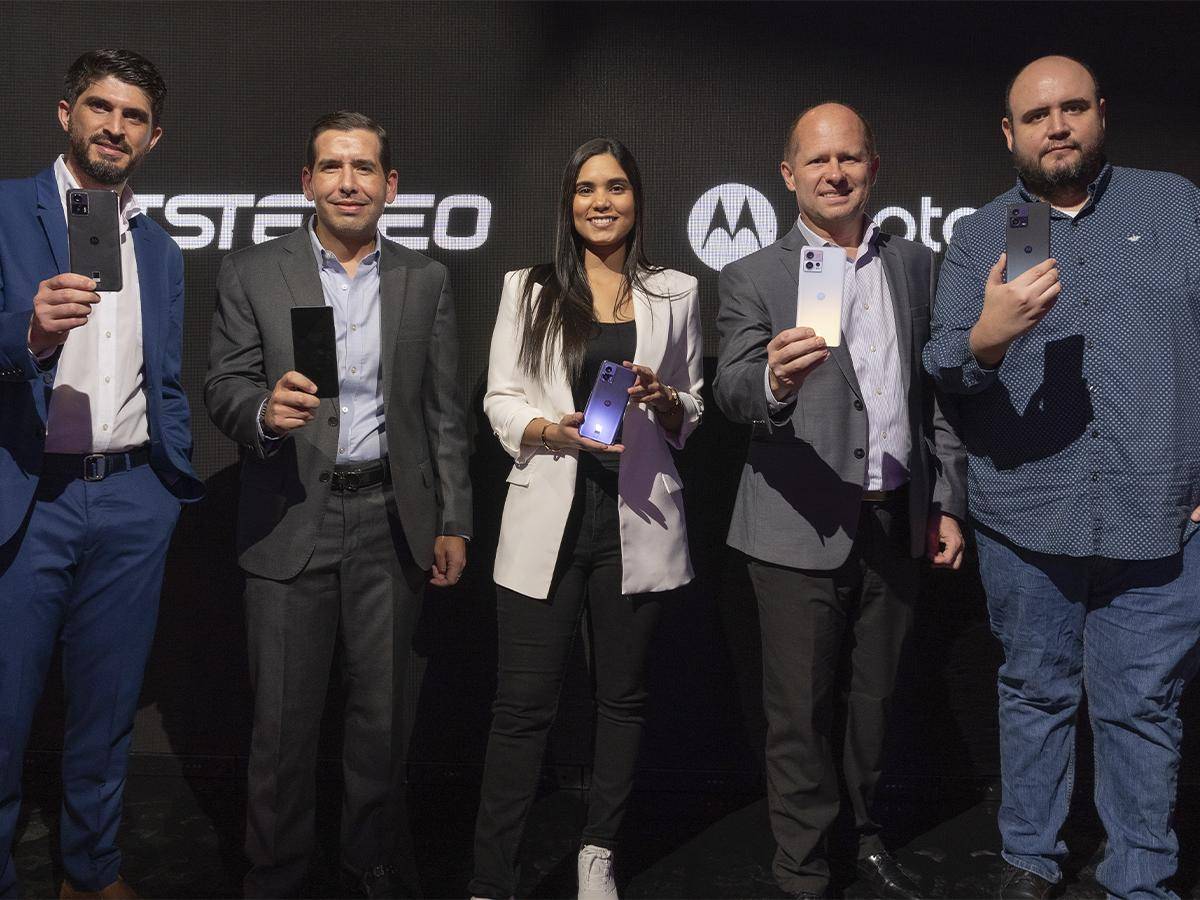 Motorola presenta su nueva línea de smartphones premium Motorola Edge 30 en Honduras