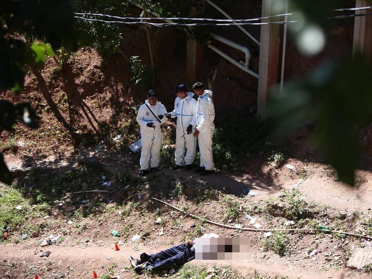 Balacera en colonia Los Pinos, de la capital, deja dos hombres muertos