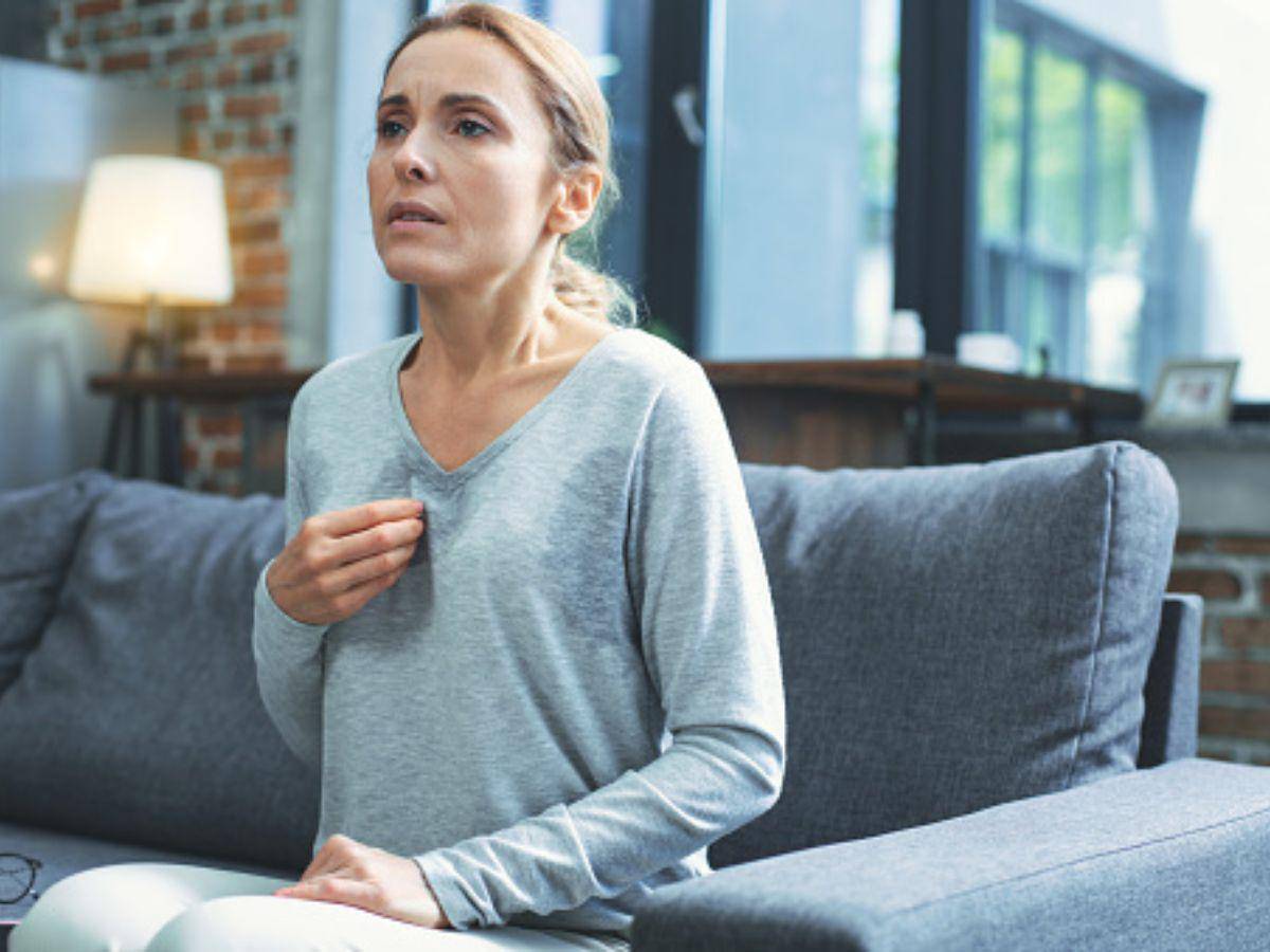 Algunos de los síntomas de la menopausia requieren tratamiento.