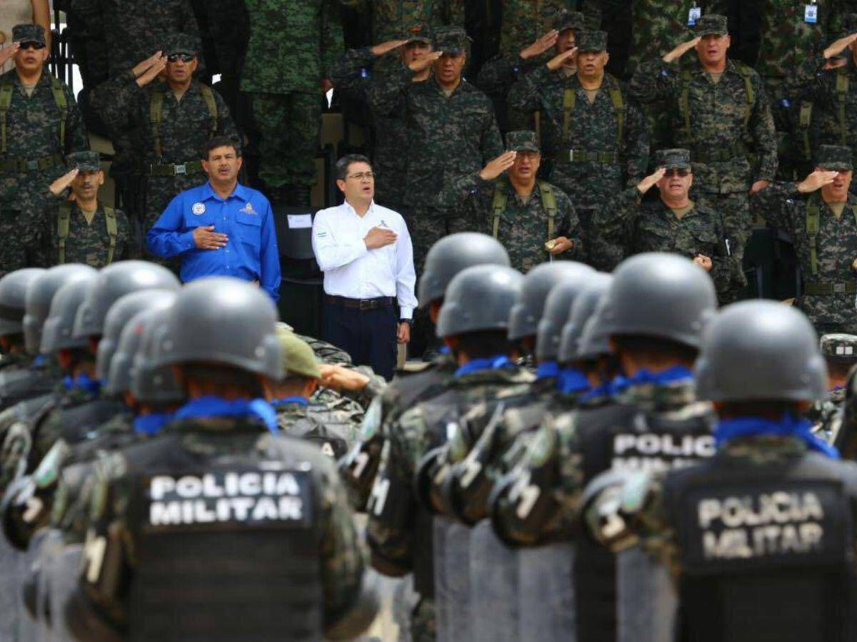 $!Altos oficiales de las Fuerzas Armadas que fueron fieles a Juan Orlando Hernández están en la mira de las autoridades antidrogas de Estados Unidos.