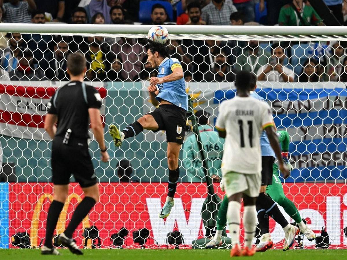 Uruguay vence 2-0 a Ghana, pero se queda sin pasar a octavos