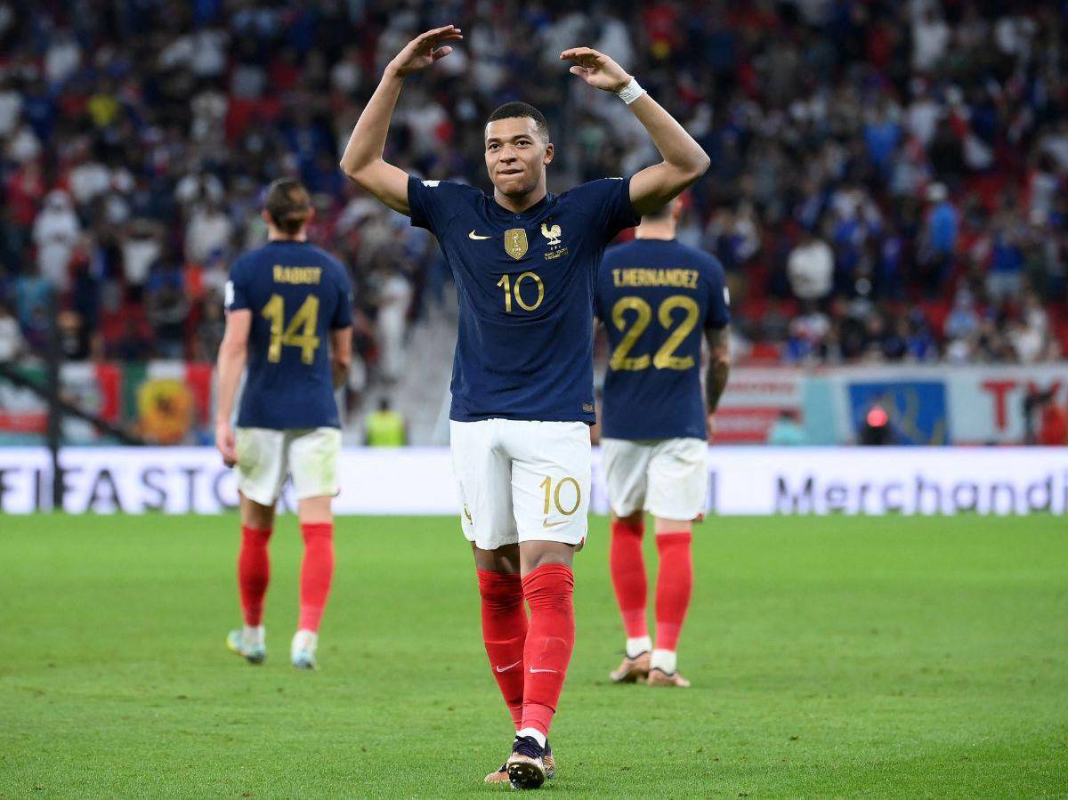 Francia avanza a cuartos de final venciendo 3-1 a Polonia de la mano de un gran Mbappé