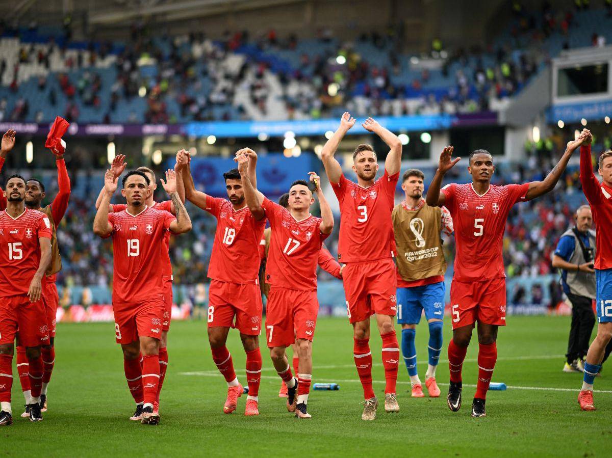 Suiza hizo “un partido muy maduro”, analiza su director técnico tras debut en Qatar