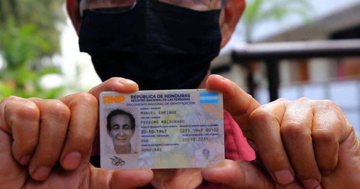 Reclamar tu DNI en las oficinas de Registro;  acceder al enlace