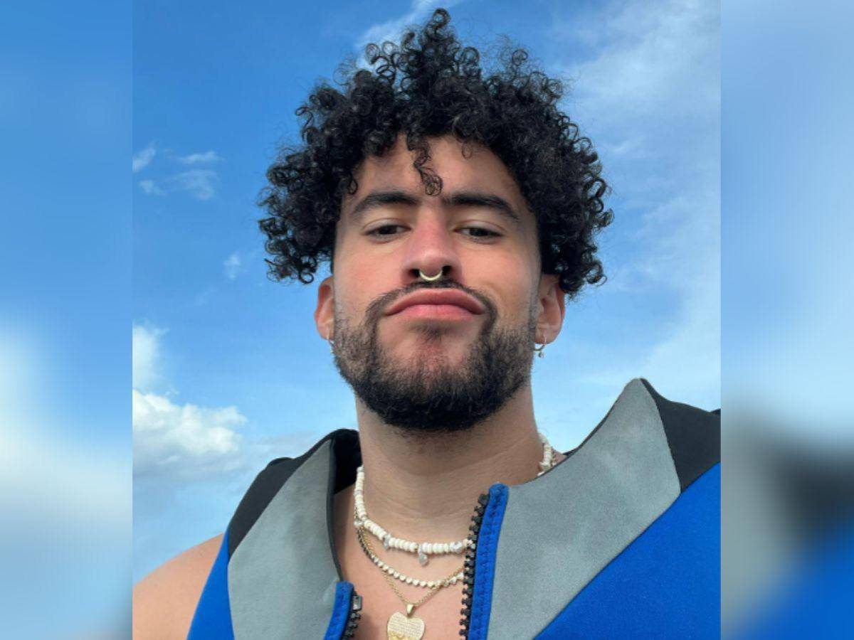 ¿Por qué Bad Bunny lanzó al agua el celular de una fan que intentó fotografiarlo?
