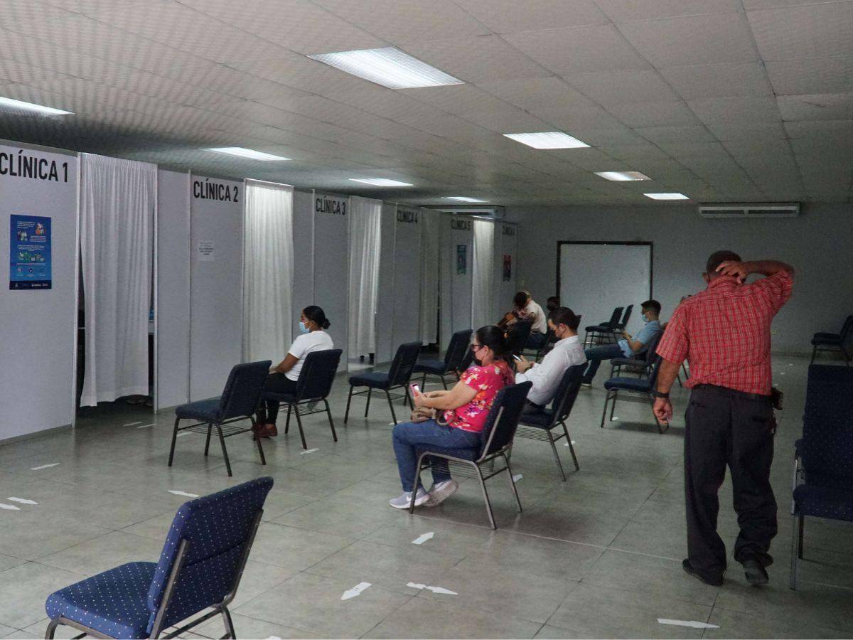 Los triajes están reportando entre 100 a 400 personas diarias, de las cuales el 49% sale positivo.