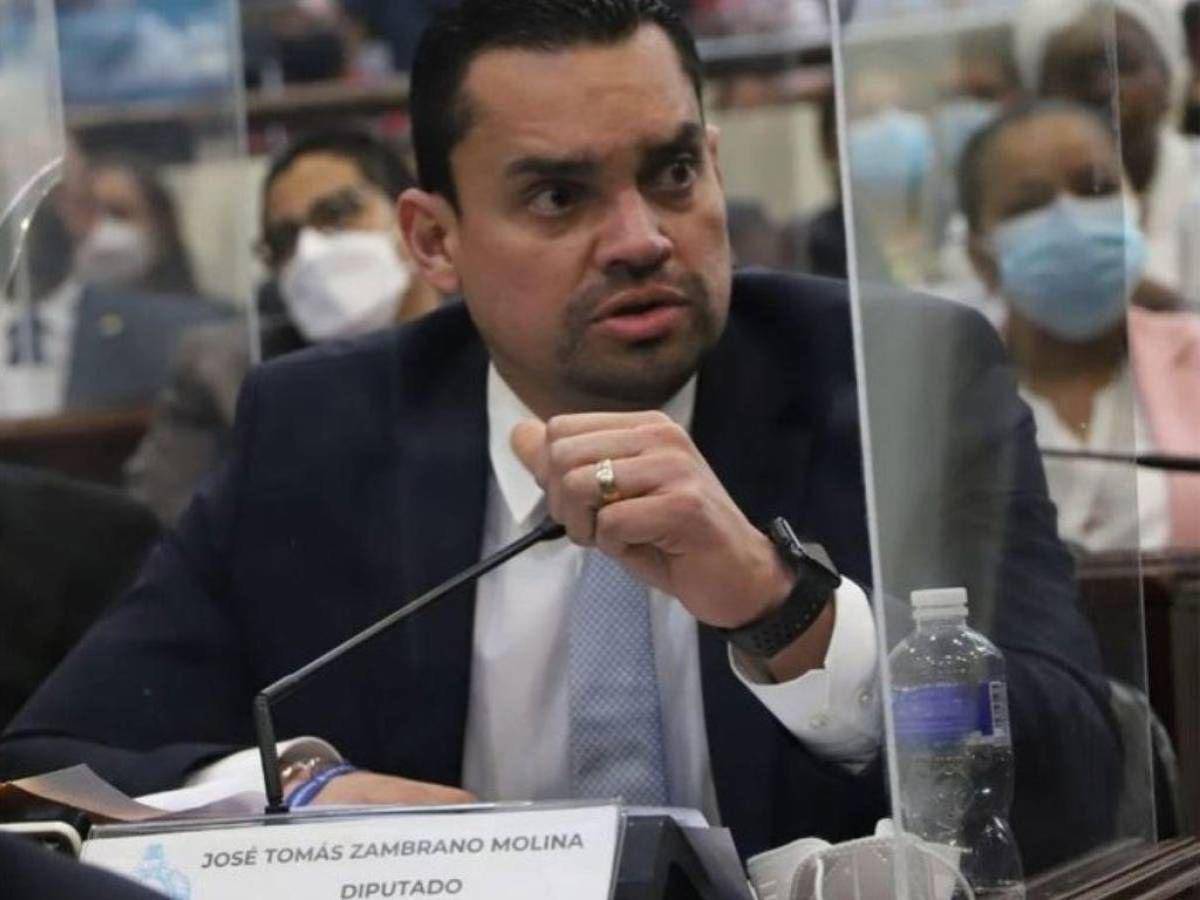 Tomás Zambrano dice que al gobierno le faltó una “brújula y ojalá se las traiga Santa (Claus)”